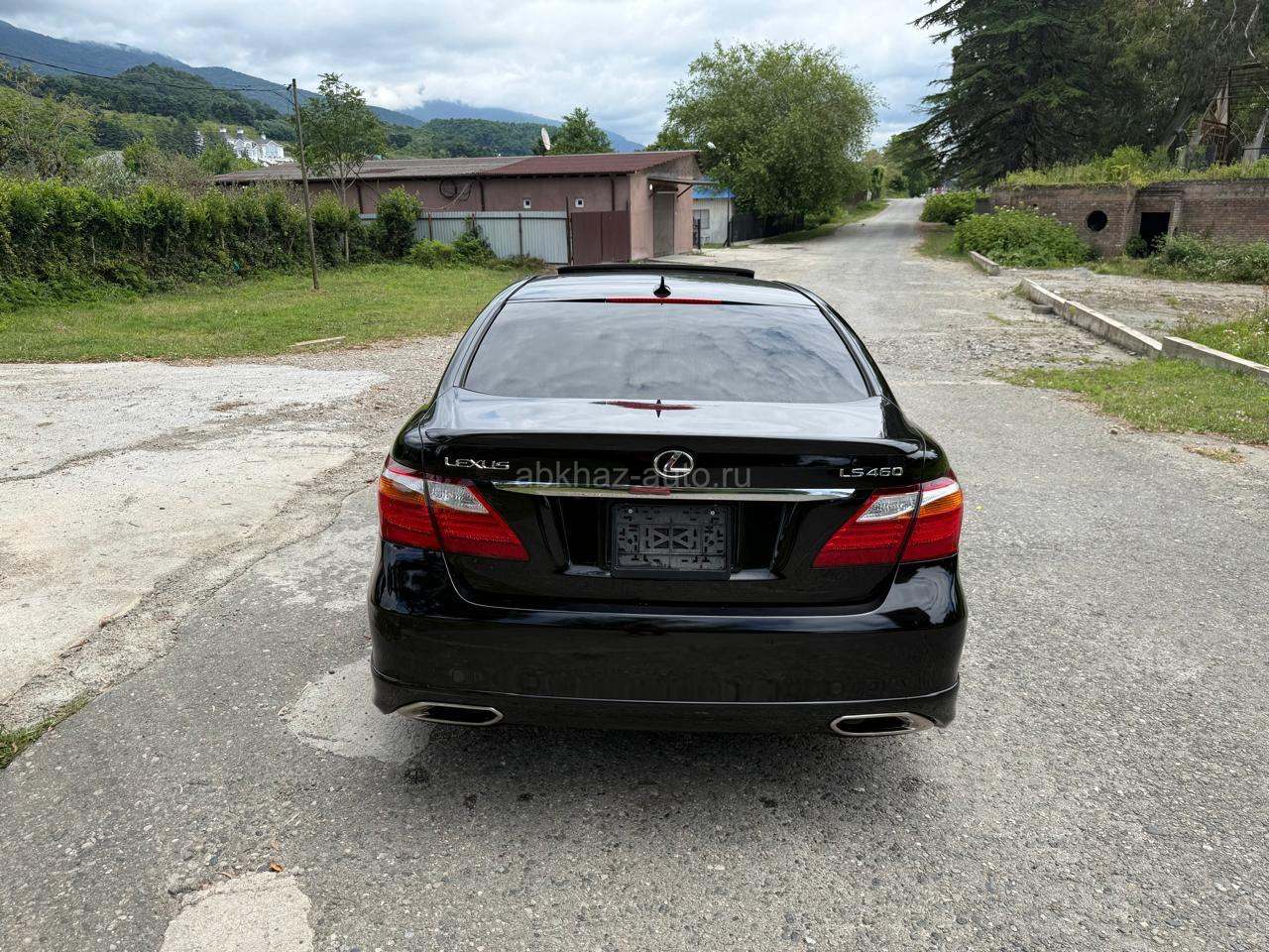 Lexus LS