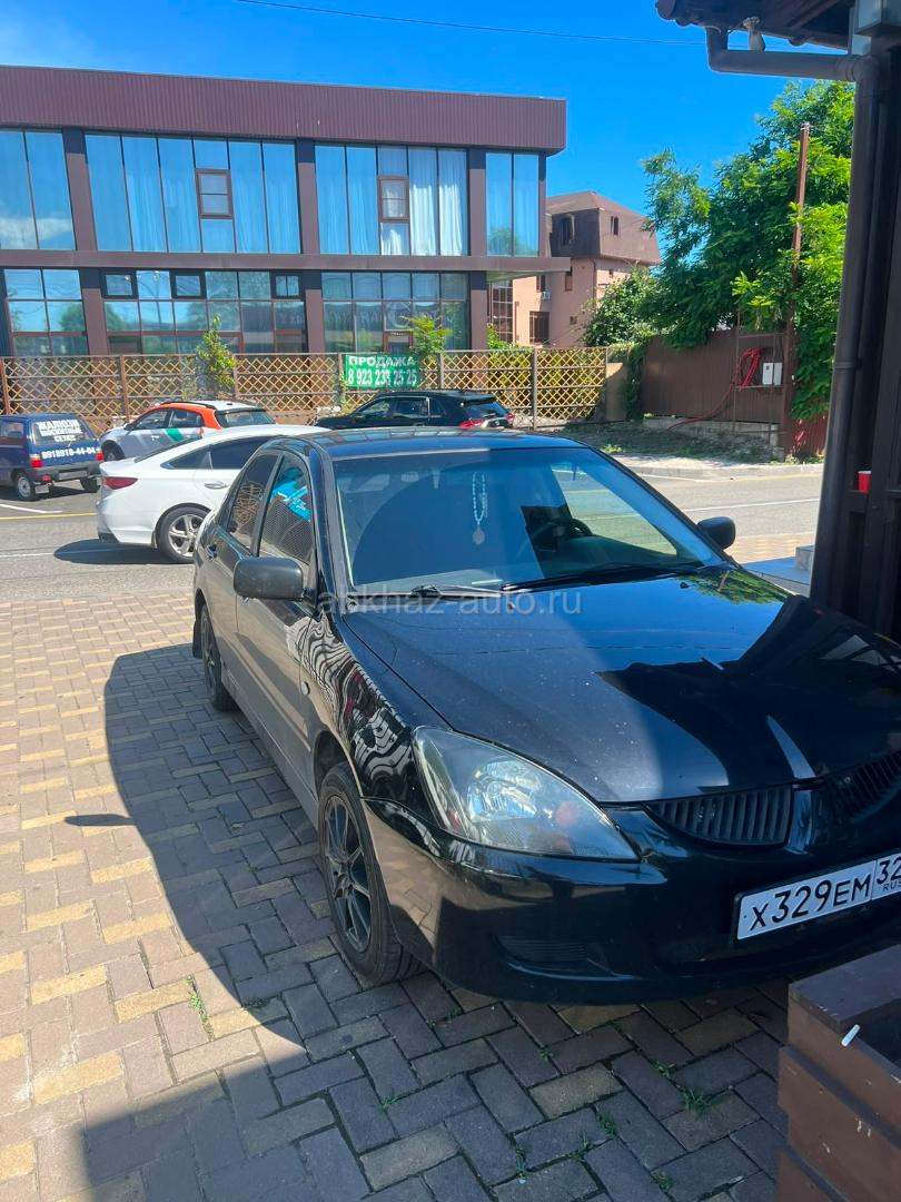 Mitsubishi Lancer