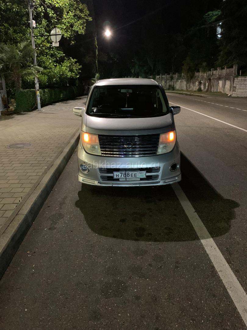 Nissan Elgrand