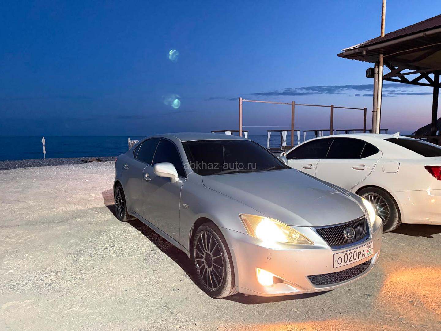 Lexus IS