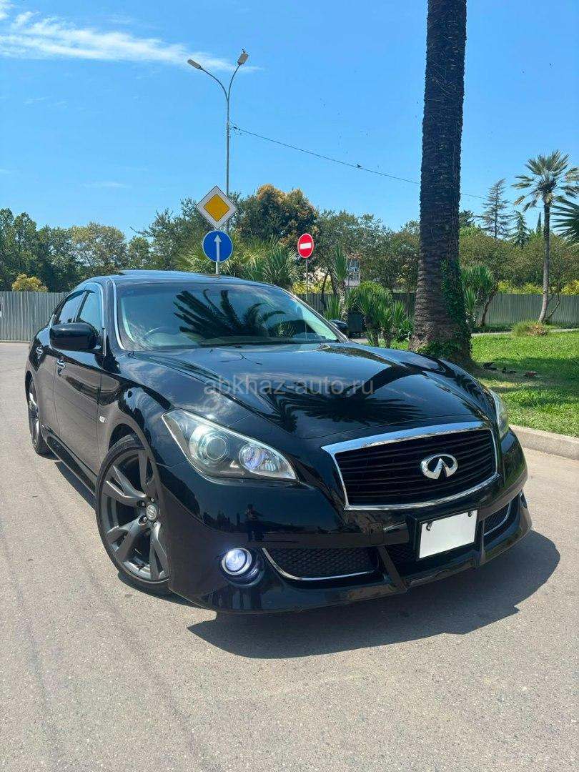 Nissan Fuga