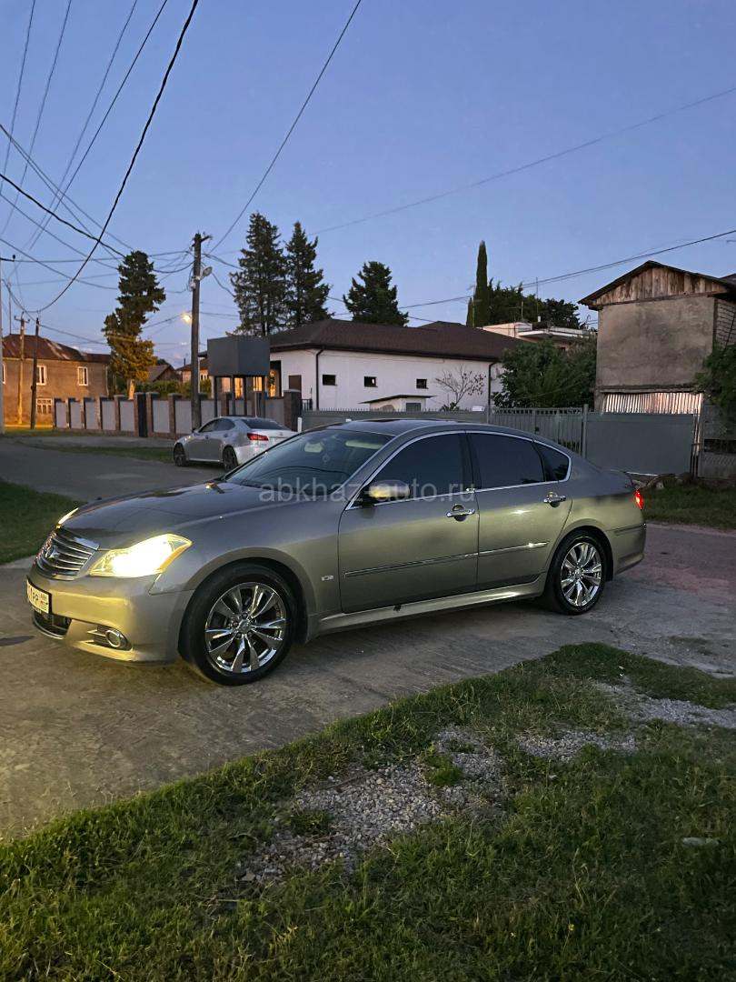 Infiniti M35