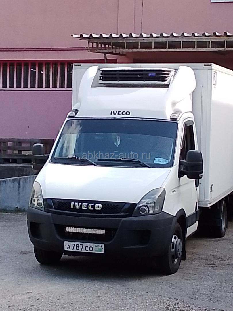 9513777