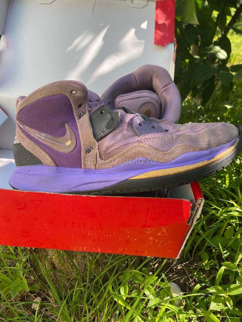 Баскетбольные кроссовки Nike Kyrie 8