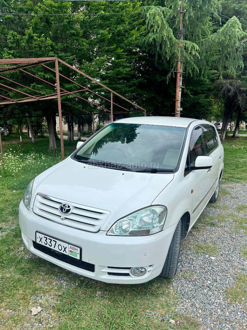 Toyota Ipsum