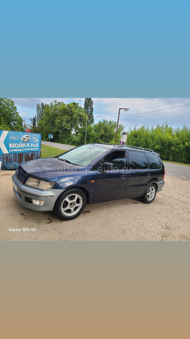 Mitsubishi Space Wagon