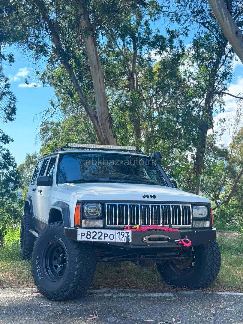 Jeep Cherokee
