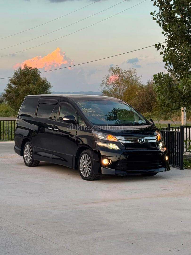 Toyota Alphard