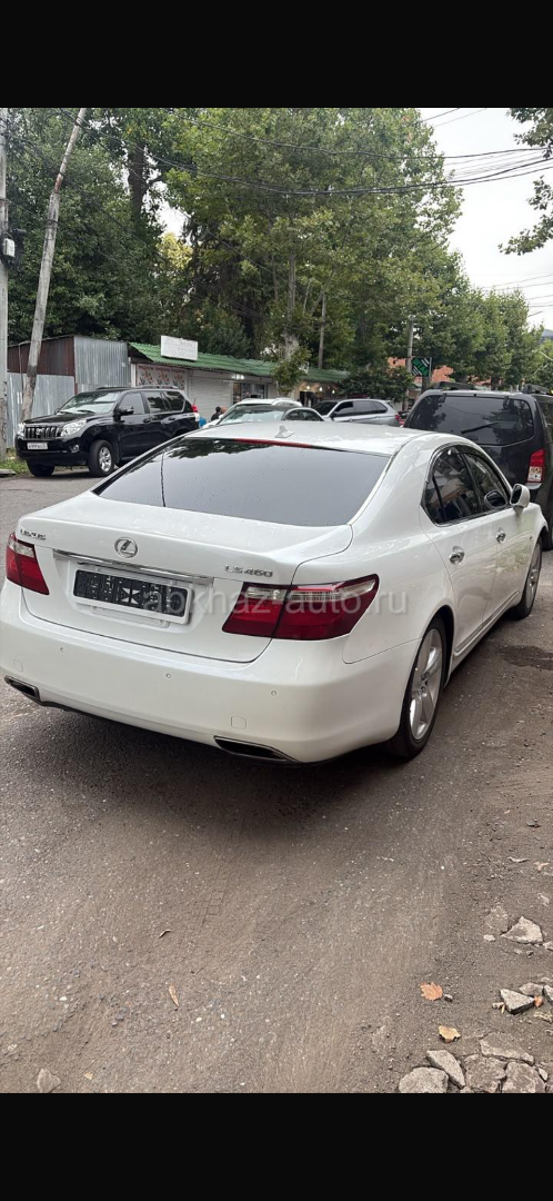 Lexus LS