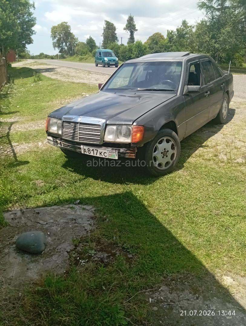 Mercedes-Benz 124